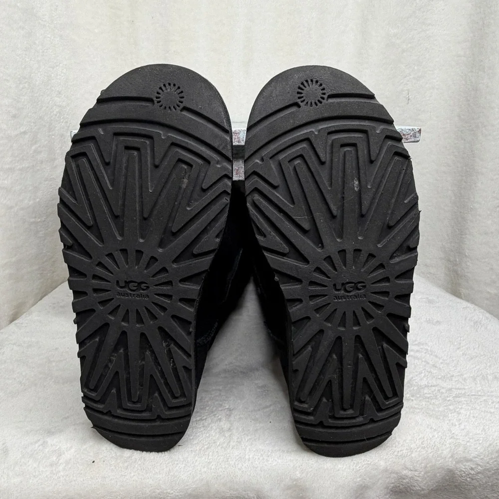 UGG Bailey Button Triplet Boots Womens 10 Black Tall Sheepskin S/N 1873